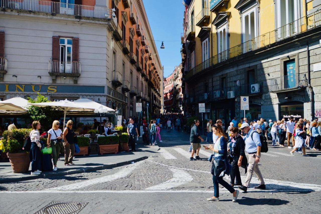 House Vico Lungo A Toledo Panzió Nápoly Kültér fotó