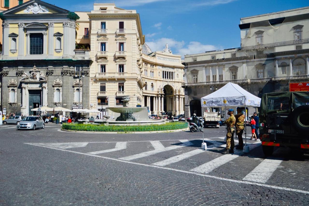 House Vico Lungo A Toledo Panzió Nápoly Kültér fotó