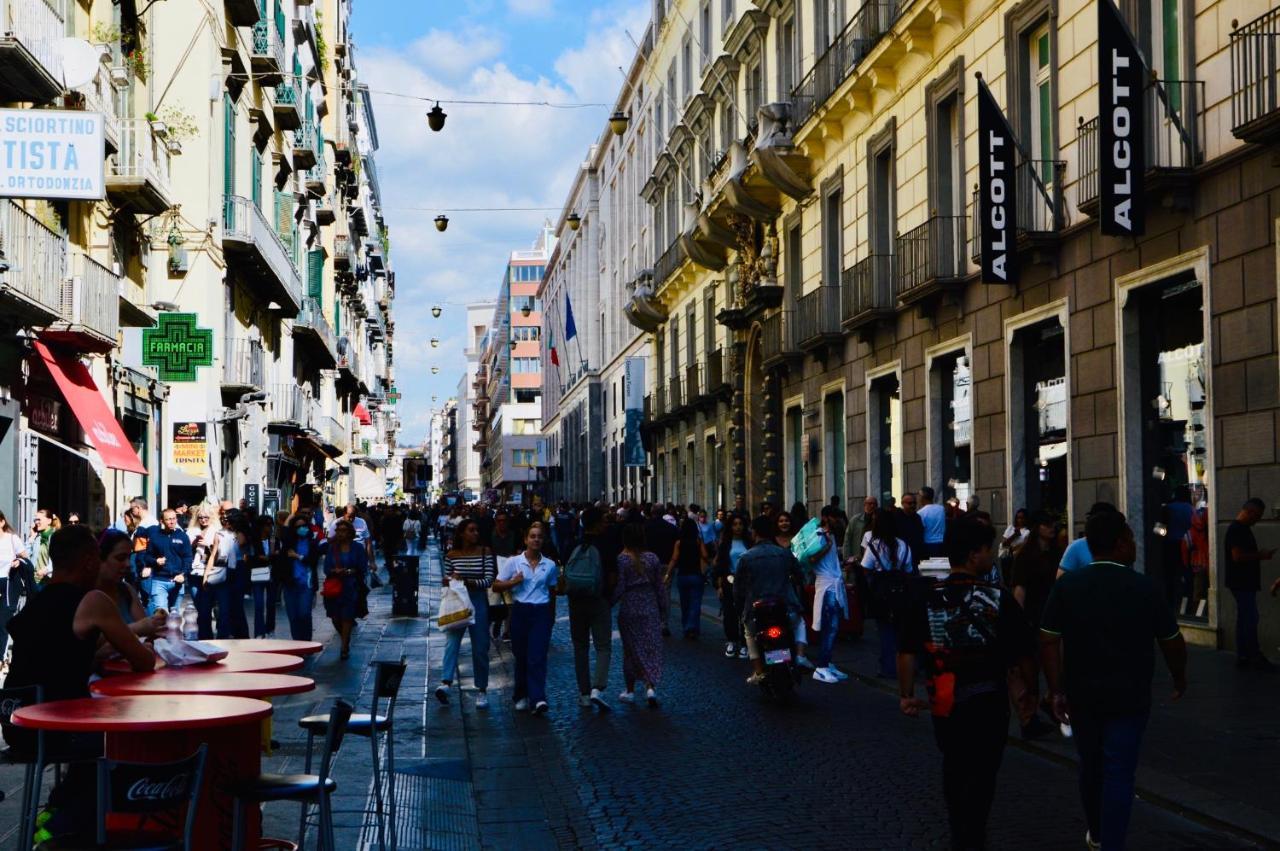 House Vico Lungo A Toledo Panzió Nápoly Kültér fotó